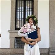 Studentessa universitaria offre ripetizioni per tutte le materie umanistiche e le lingue